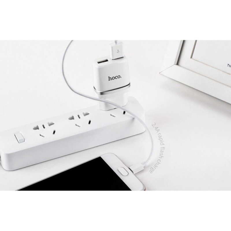 Мережевий зарядний пристрій HOCO C12 Smart dual USB charger White