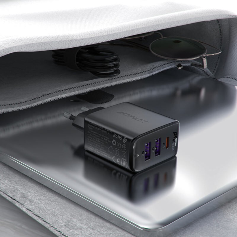 Мережевий зарядний пристрій ACEFAST A57 PD35W GaN (2*USB-A+USB-C) charger Black
