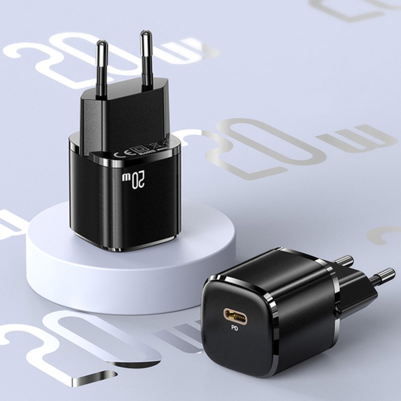 Мережевий зарядний пристрій Usams US-CC124 T36 20W Super Si PD Fast Charger(EU) Black
